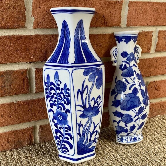 Chinoiserie Wall Pockets - Blue and White Wall Vases - Picture 5 of 14